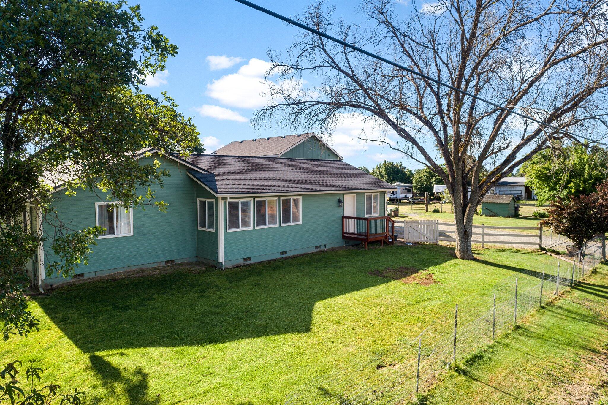 6598 Truax Road Central Point, OR 97502 - Photo 6 of 31 14-web-or-mls-DJI_0072