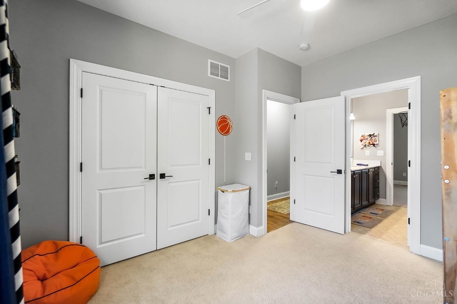 1291 Sutton Road Cincinnati, OH 45230 - Photo 58 of 81