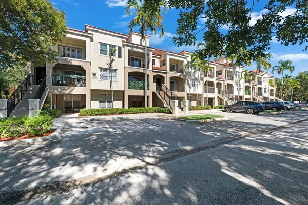 $199,000 | 5800 West Sample Road, Unit 102, Coral Springs, FL 33067