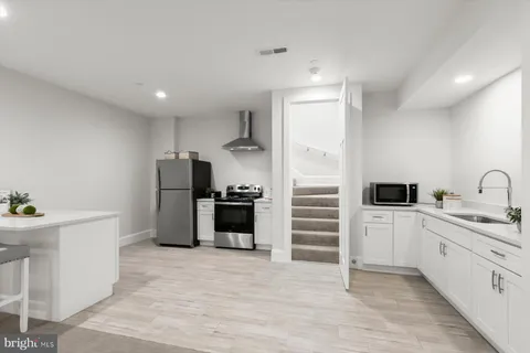 $2,795,000 | 11000 Luxmanor Road, North Bethesda, MD 20852