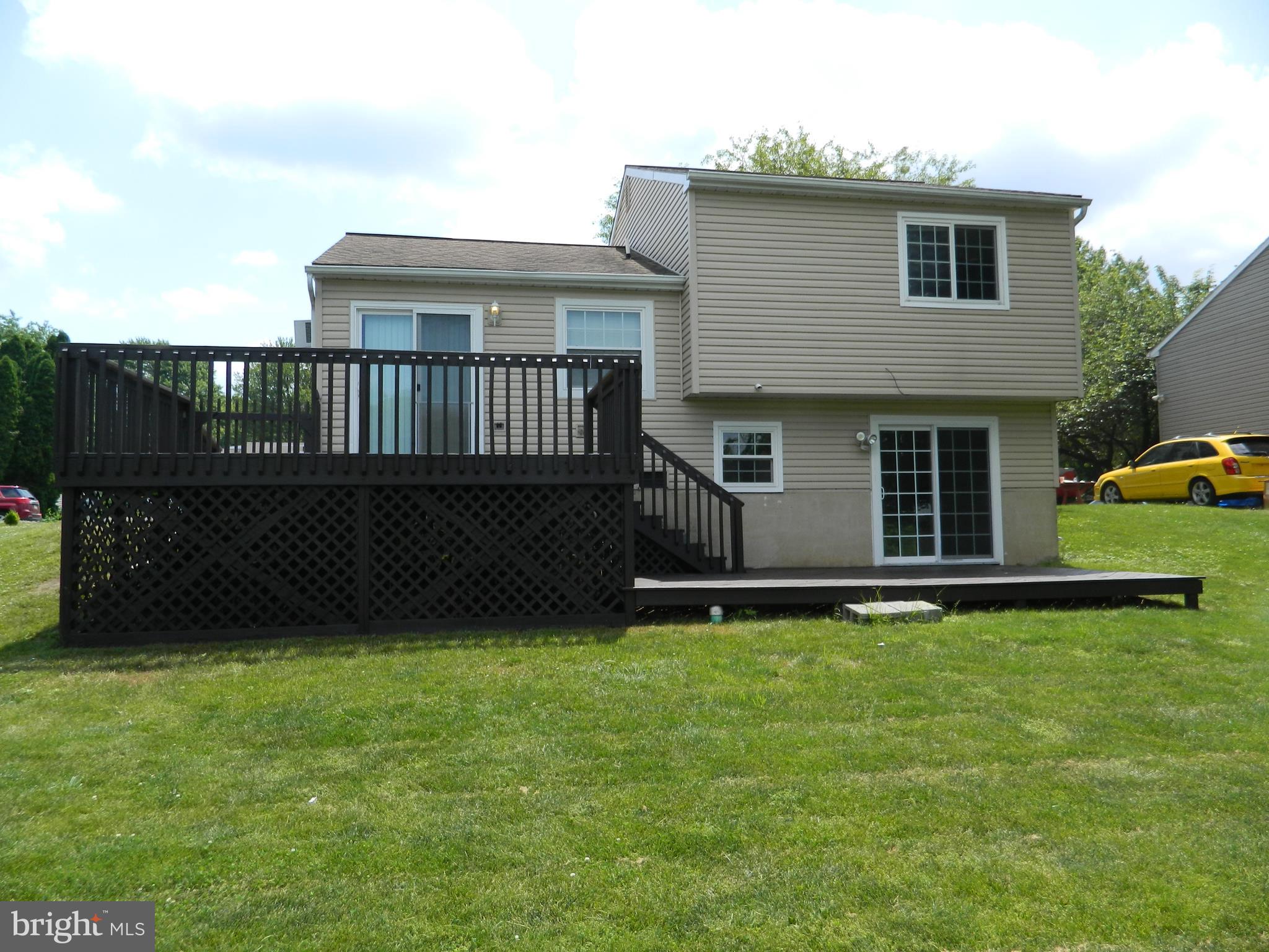 237 Pulte Road Lancaster, PA 17601 - Photo 3 of 28 Back