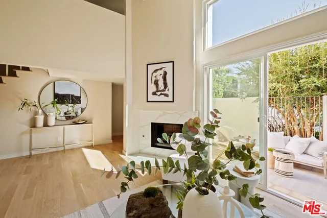 $2,625,000 | 130 Marguerita Avenue, Unit 13, Santa Monica, CA 90402