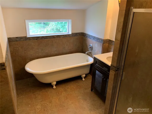 $550,000 | 5225 South J Street, Tacoma, WA 98408