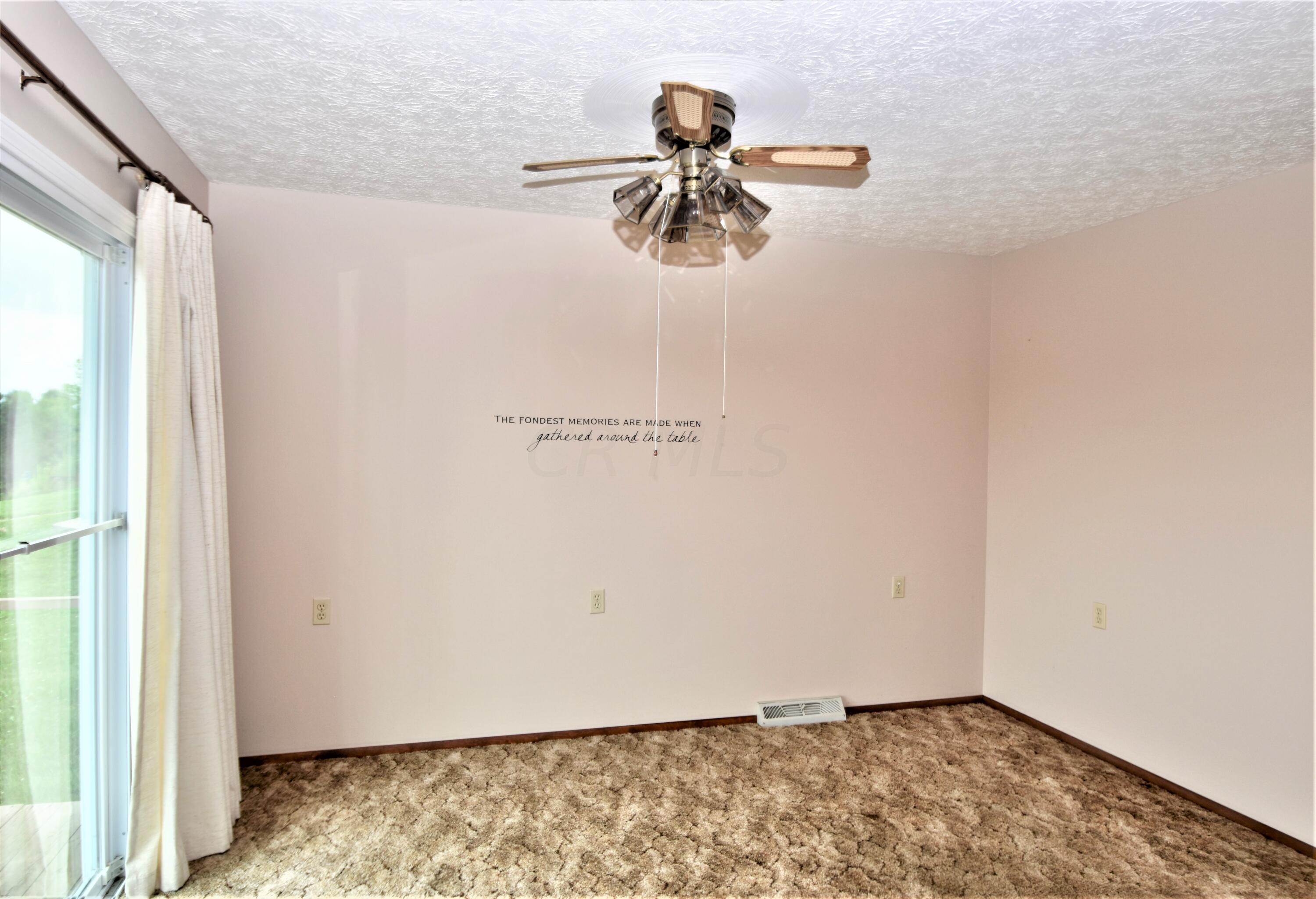 808 Cheshire Road Sunbury, OH 43074 - Photo 13 of 29 Dining Room/Eating Area