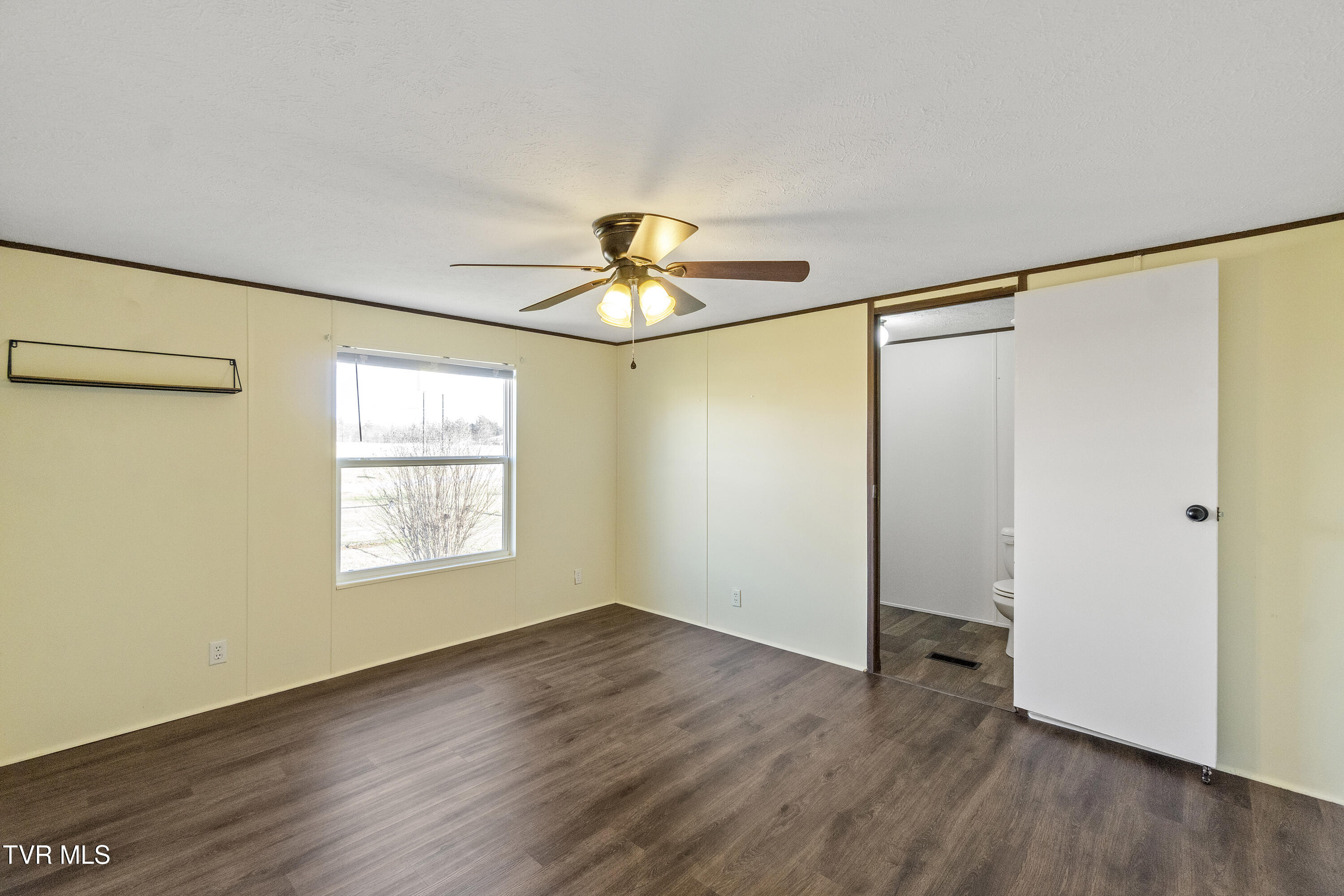 45 Chickadee Road Afton, TN 37616 - Photo 14 of 29 DSC06001