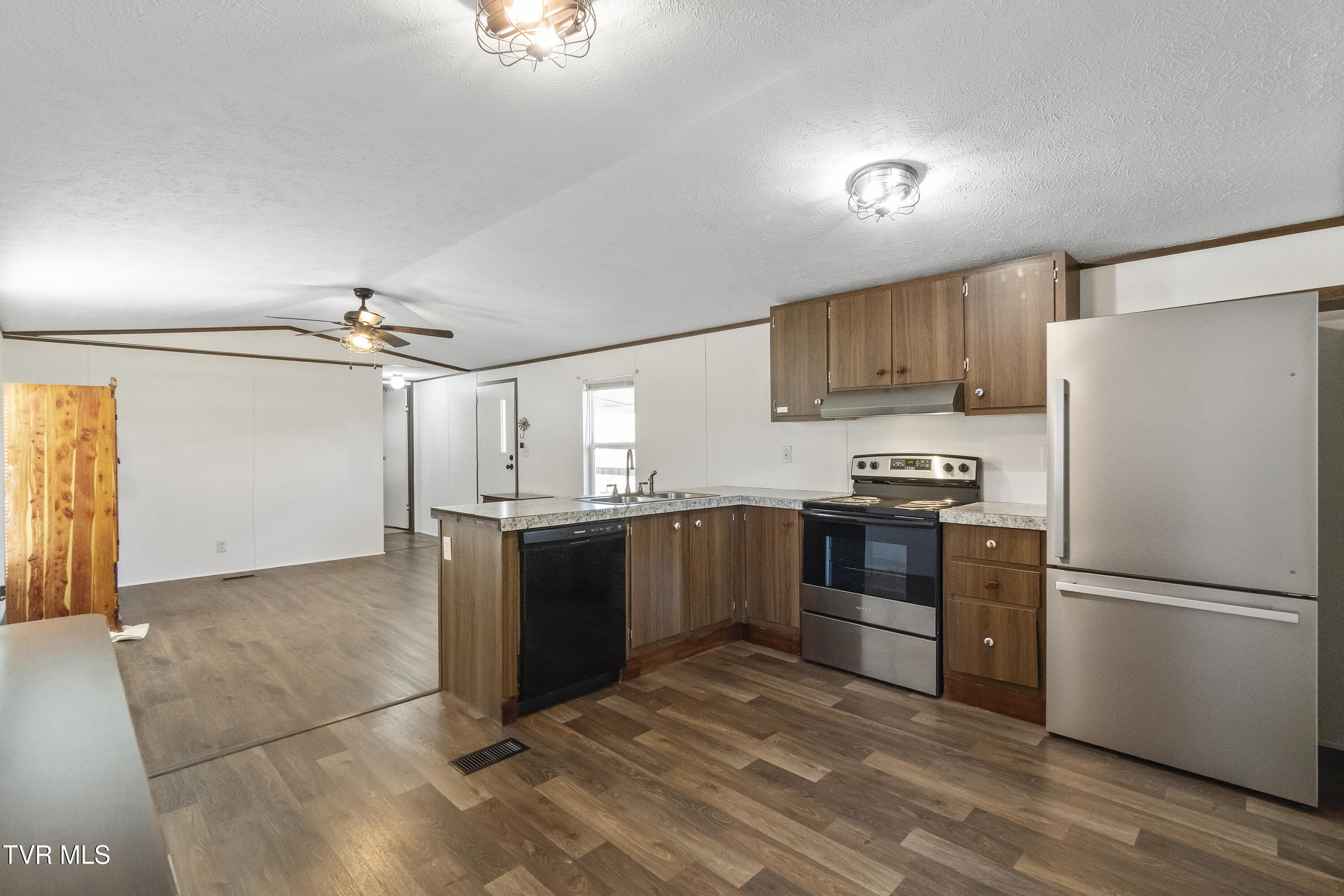 45 Chickadee Road Afton, TN 37616 - Photo 19 of 29 DSC06028