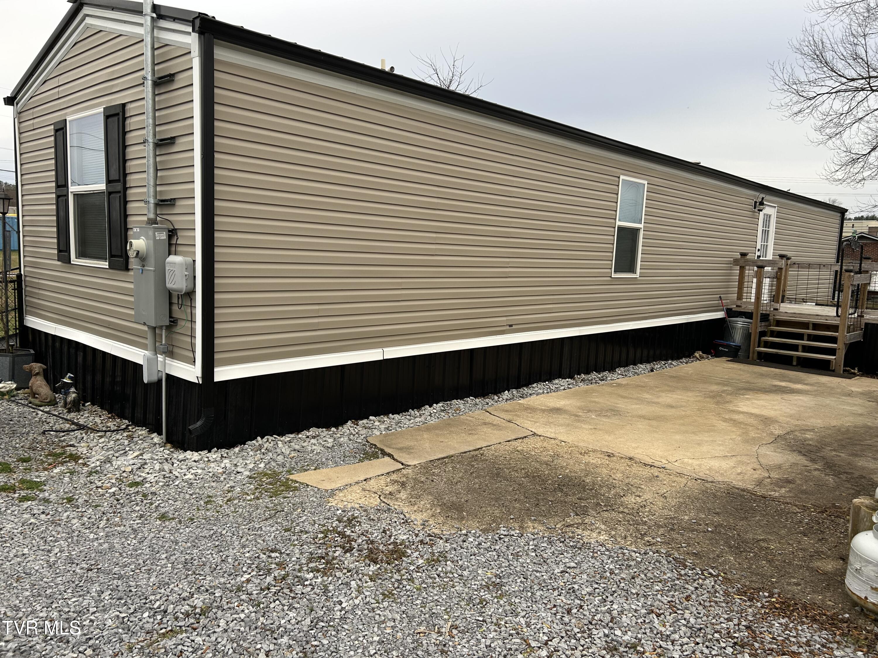 45 Chickadee Road Afton, TN 37616 - Photo 6 of 29 IMG_7505