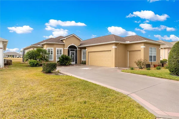 $349,900 | 11890 Southeast 172nd Lane, Summerfield, FL 34491