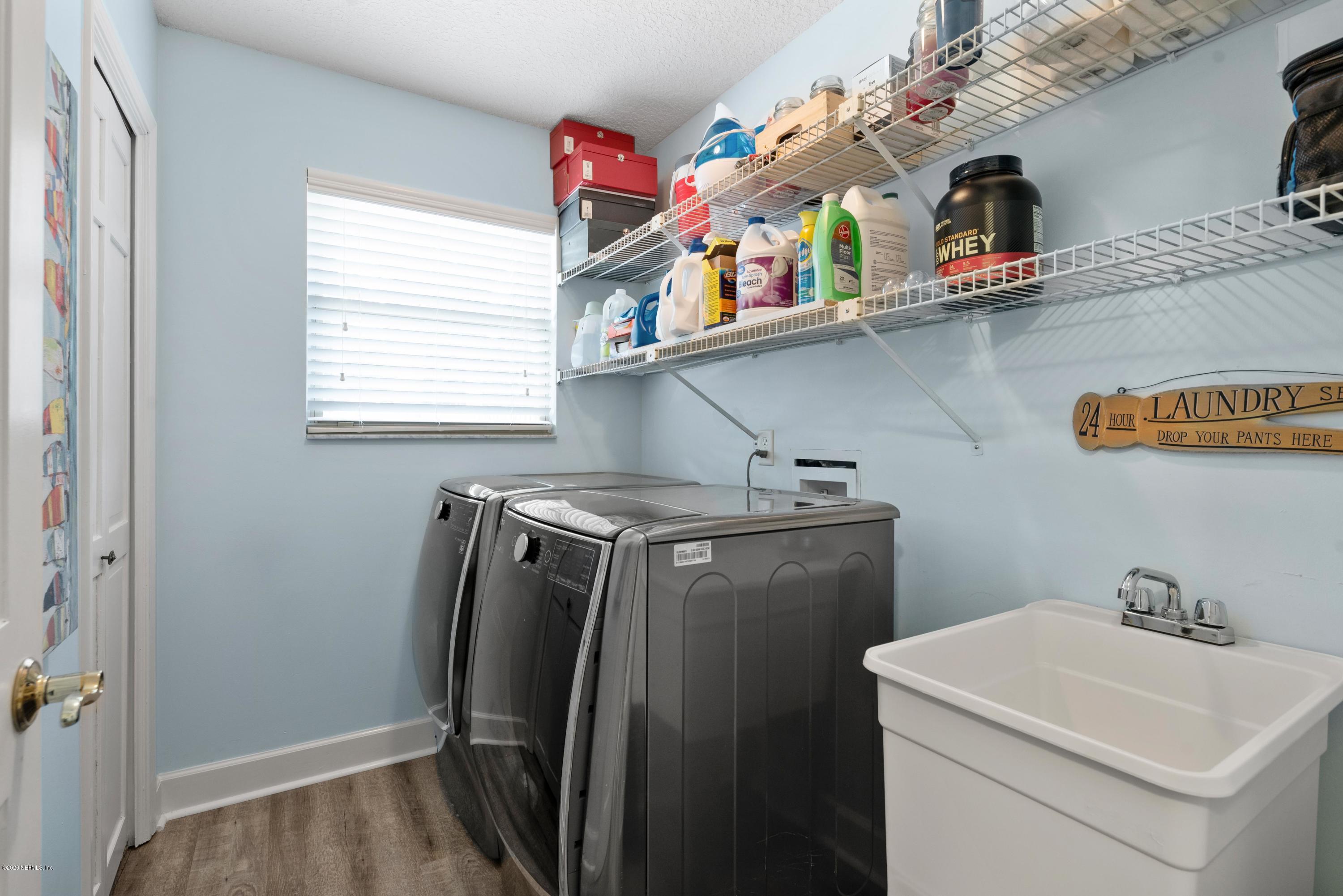 3005 Nautilus Road Middleburg, FL 32068 - Photo 27 of 38 Laundry Room