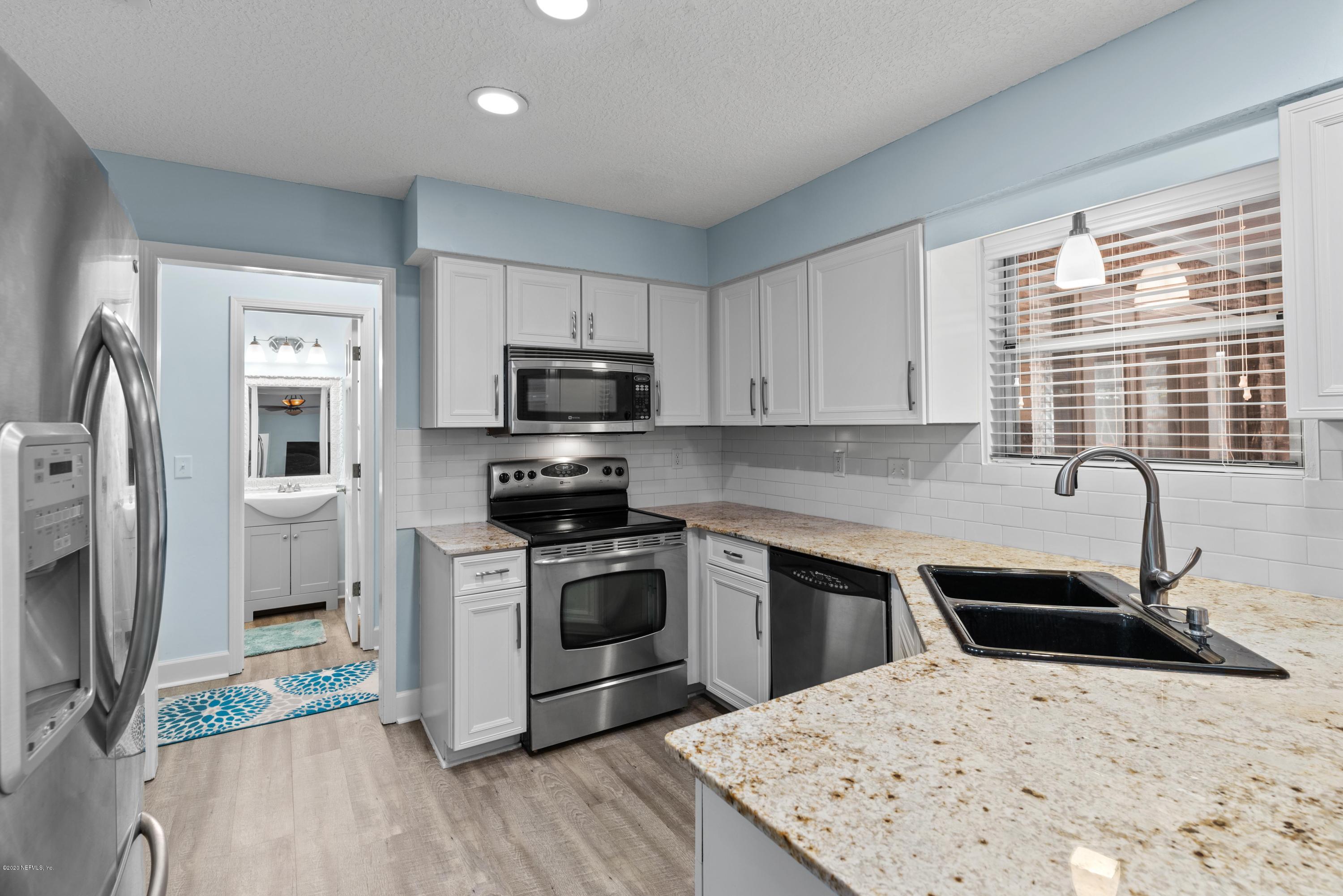 3005 Nautilus Road Middleburg, FL 32068 - Photo 9 of 38 Kitchen