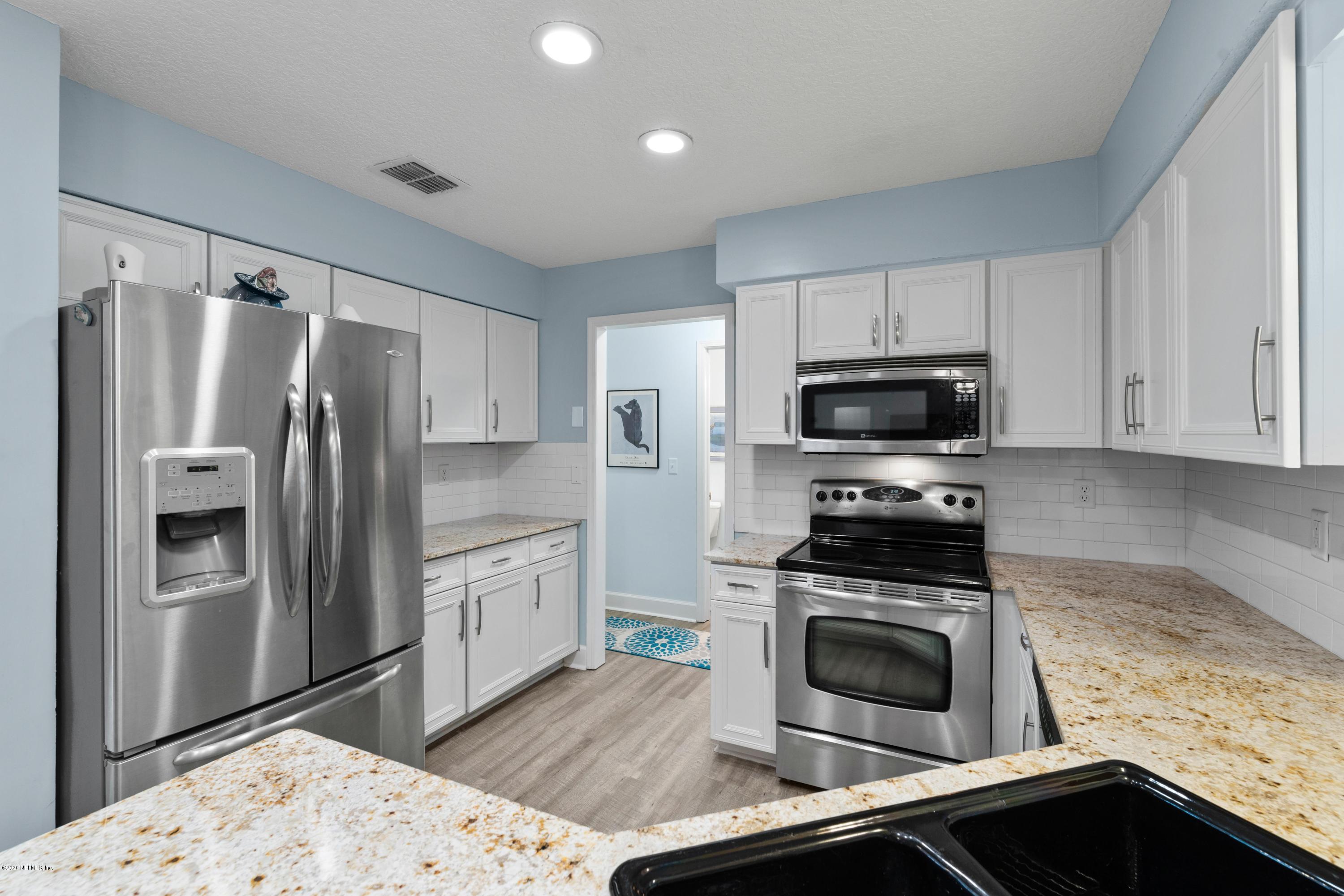 3005 Nautilus Road Middleburg, FL 32068 - Photo 10 of 38 Kitchen