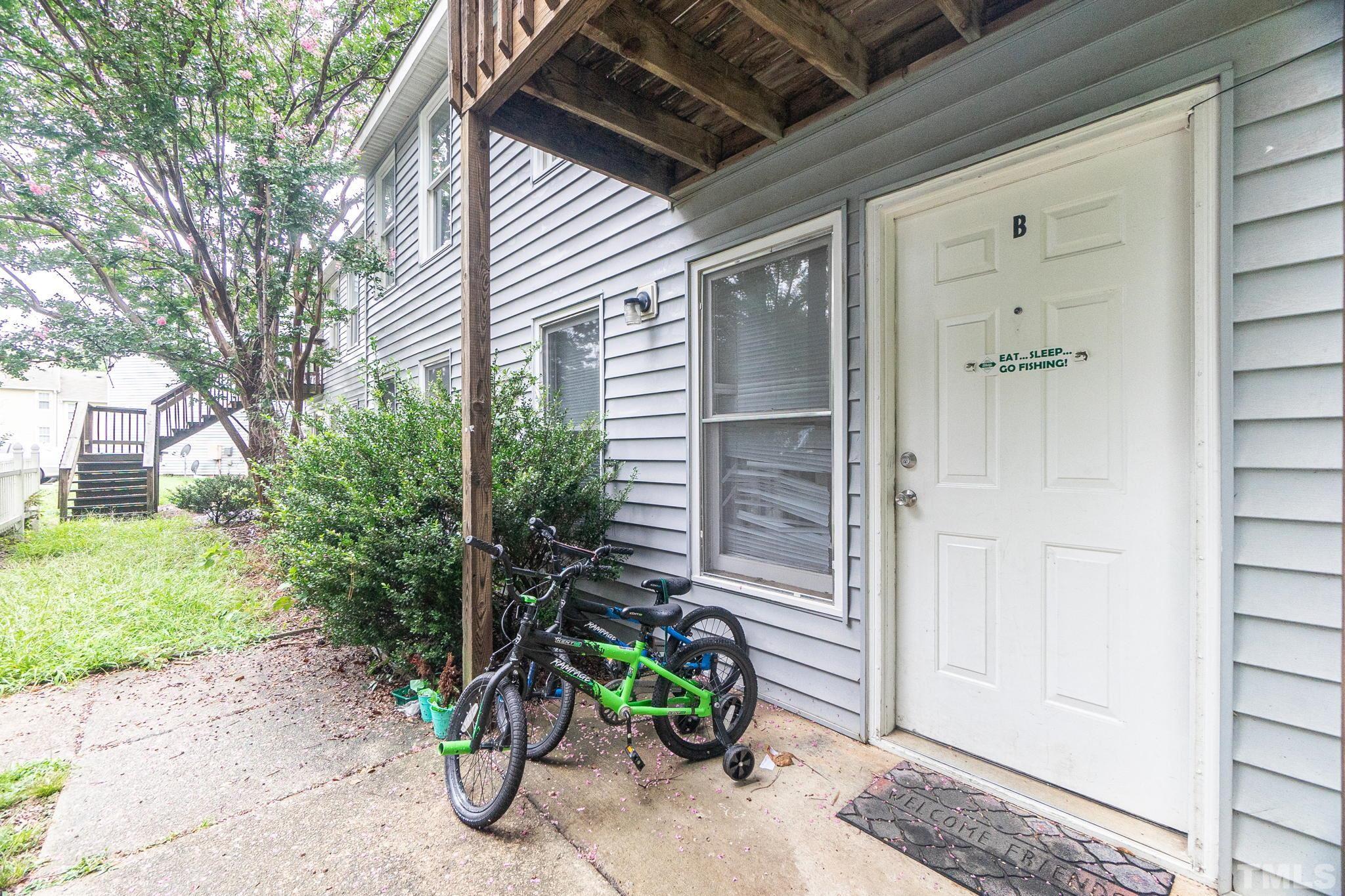 133 Bashford Road Raleigh, NC 27606 - Photo 15 of 45 a view of outdoor space and yard