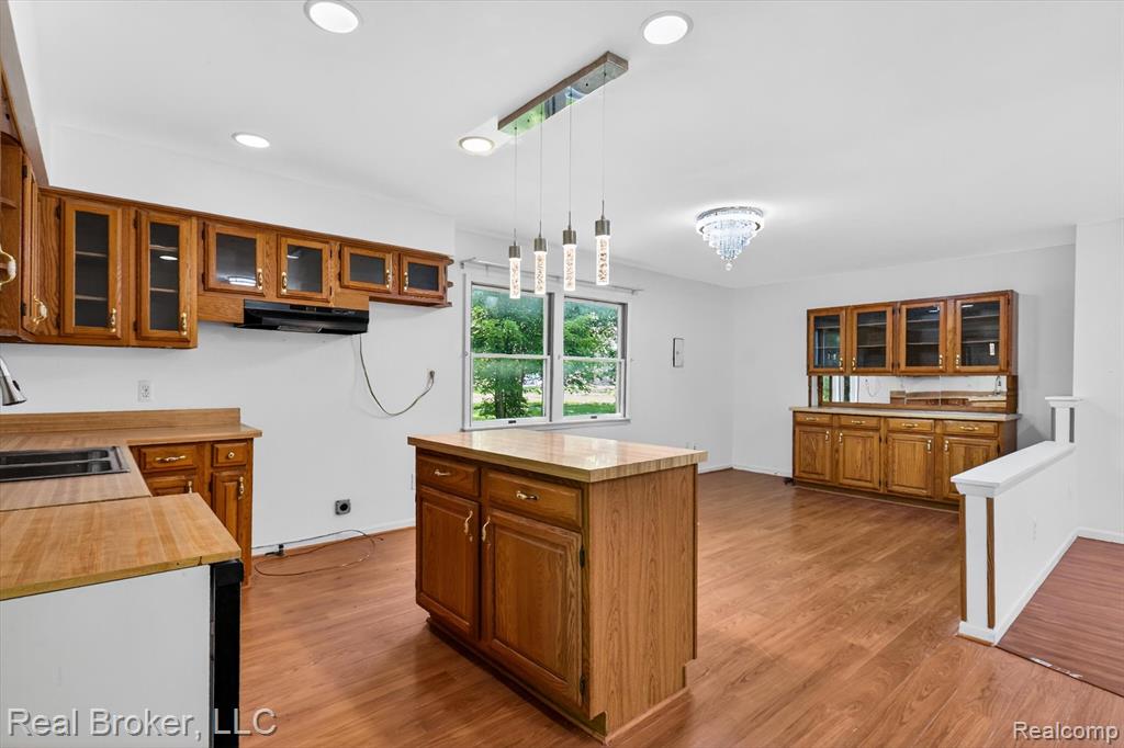 48050 Hull Road Belleville, MI 48111 - Photo 12 of 39
