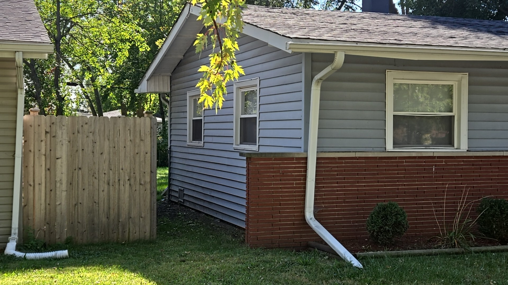 15333 Cherry Lane Markham, IL 60428 - Photo 3 of 22