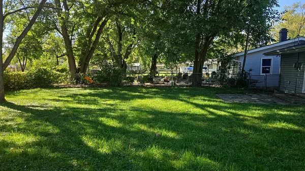 $95,000 | 15333 Cherry Lane, Markham, IL 60428