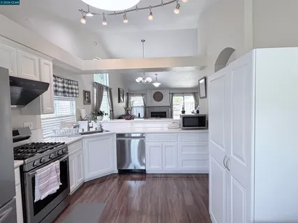 $520,000 | 8551 Summer Knoll Way, Elk Grove, CA 95624