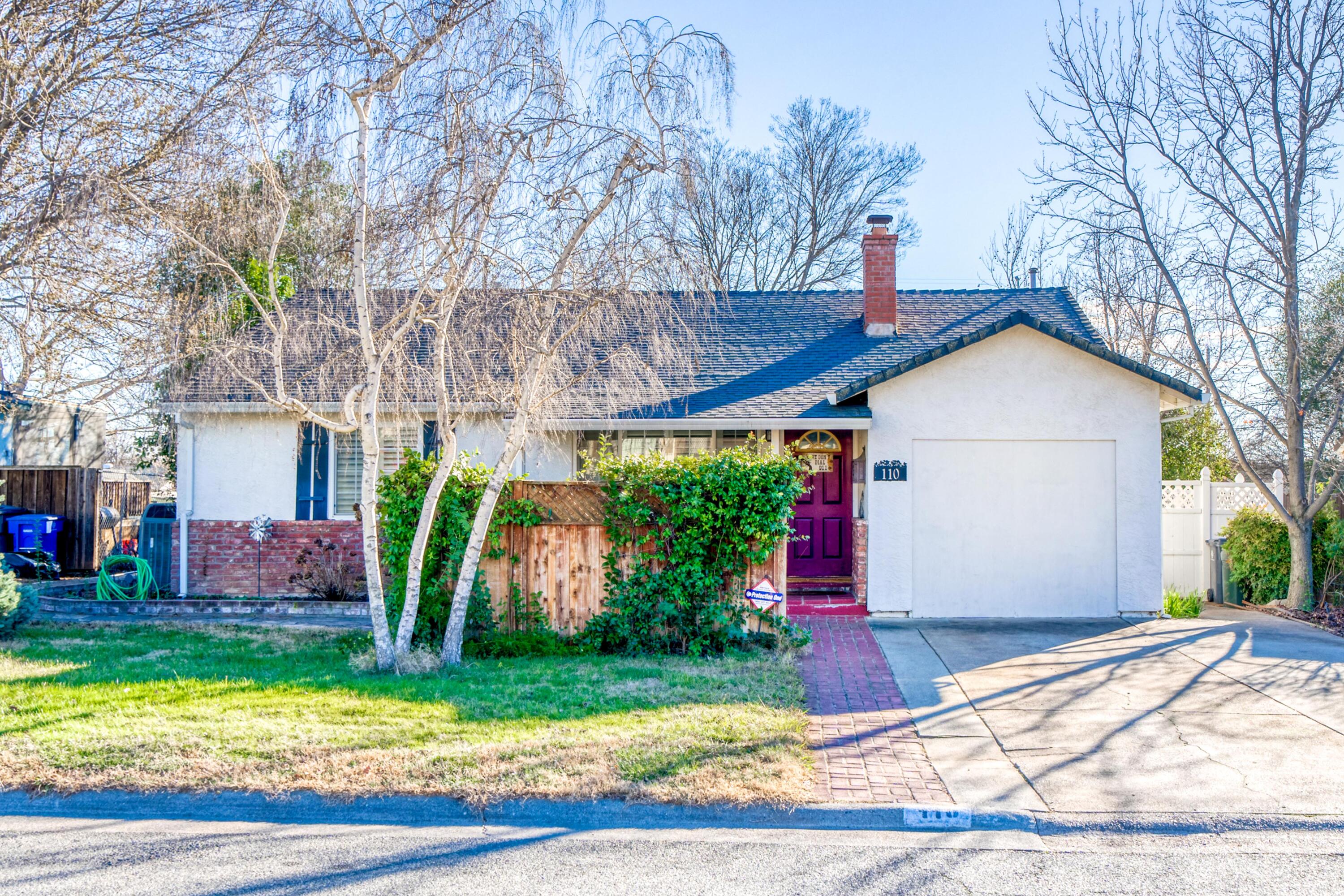 110 Beverley Avenue Red Bluff, CA 96080 - Photo 1 of 22 Front View