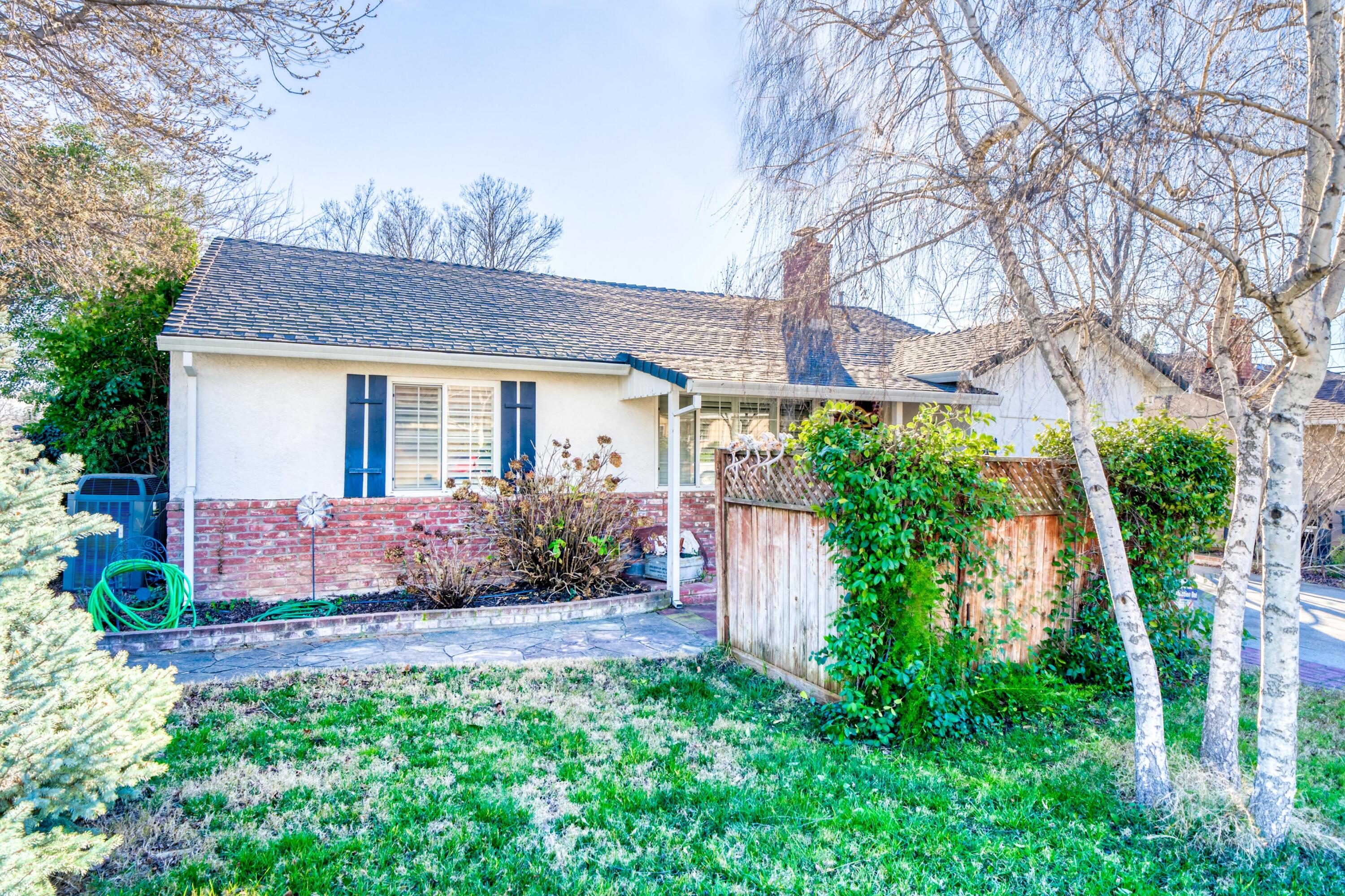 110 Beverley Avenue Red Bluff, CA 96080 - Photo 3 of 22 IMG-03