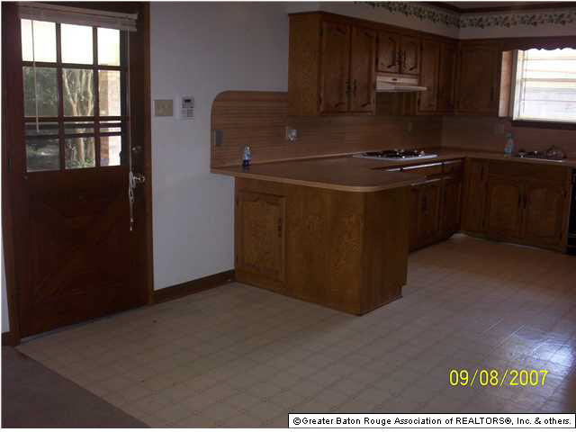 16809 Bonham Avenue Baton Rouge, LA 70816 - Photo 3 of 7 Gallery Image 3