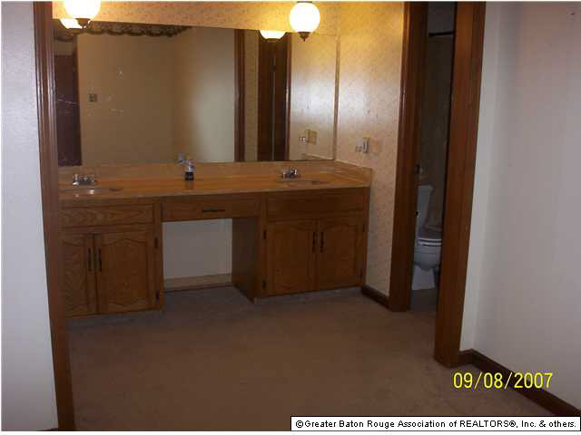16809 Bonham Avenue Baton Rouge, LA 70816 - Photo 5 of 7 Gallery Image 5