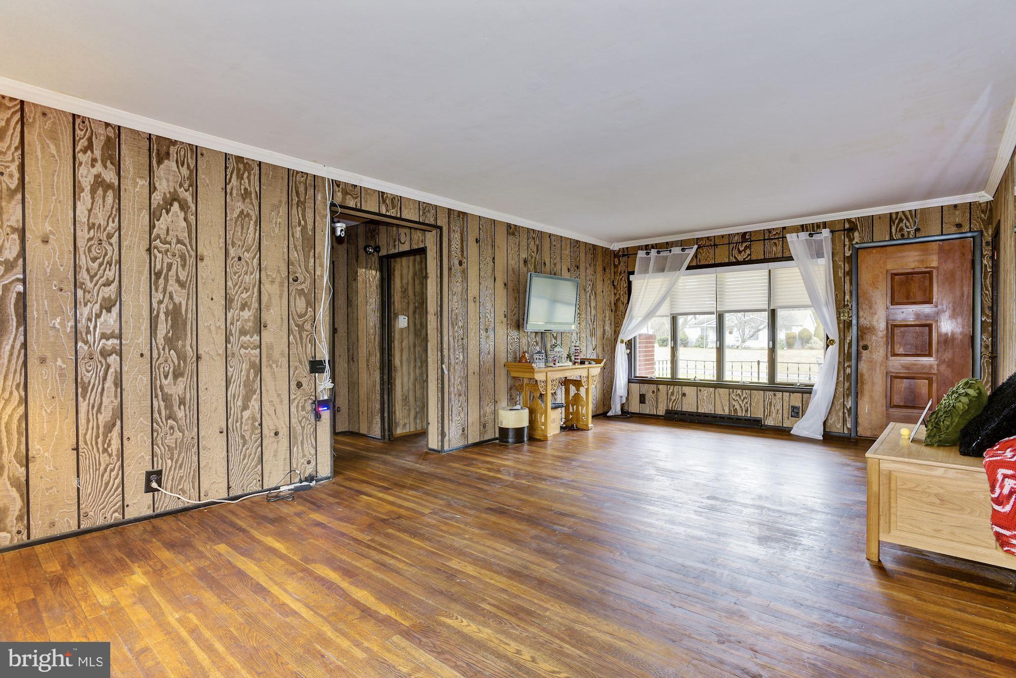 1068 Chews Landing Road Laurel Springs, NJ 08021 - Photo 17 of 31