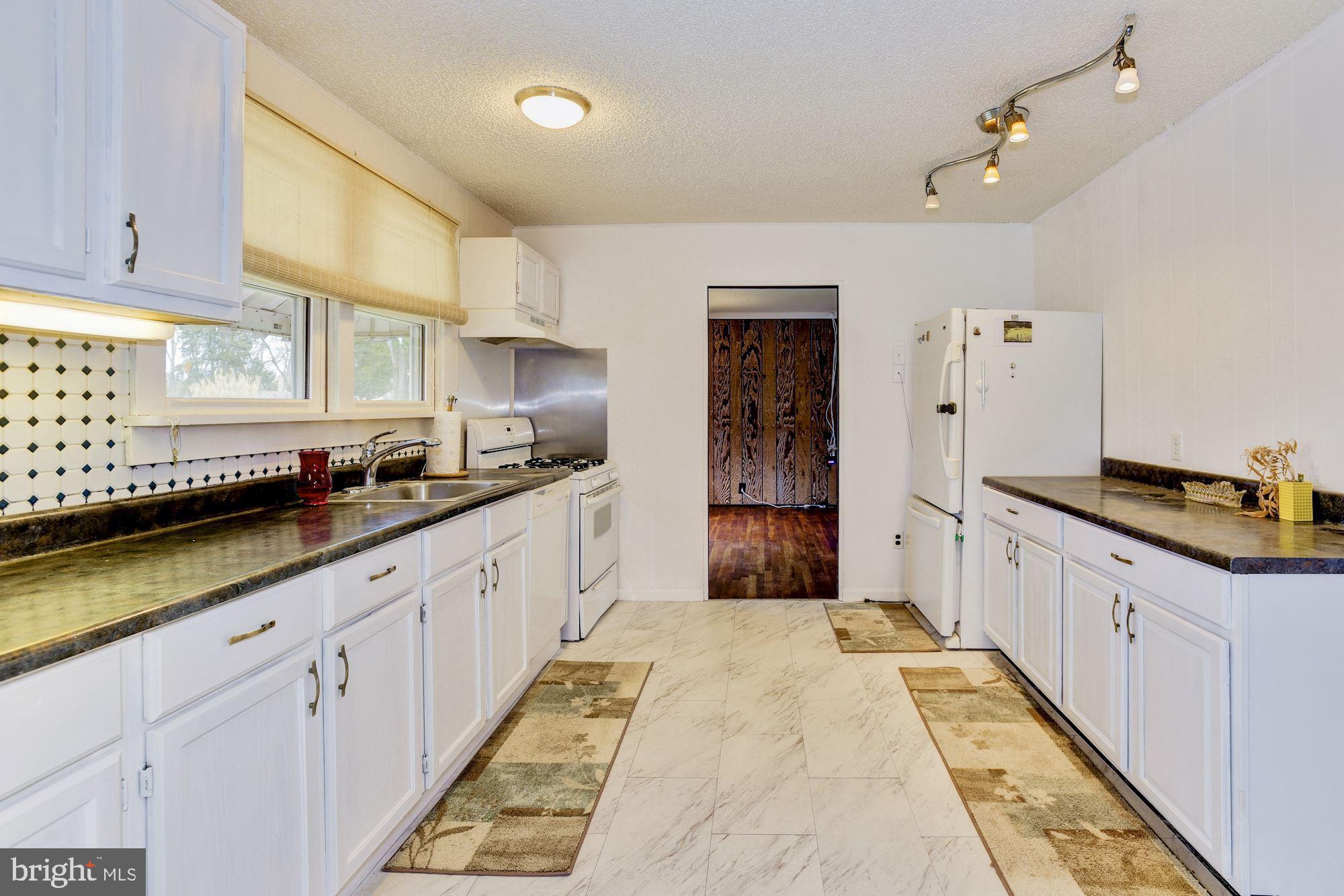 1068 Chews Landing Road Laurel Springs, NJ 08021 - Photo 8 of 31