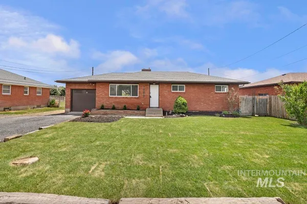 $499,900 | 1069 Filer Avenue West, Twin Falls, ID 83301