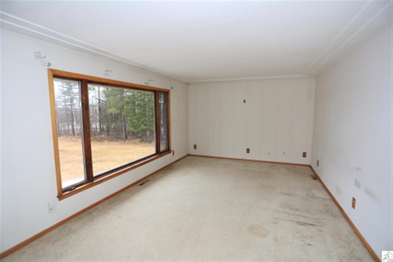 5342 Martin Road Duluth, MN 55811 - Photo 3 of 15
