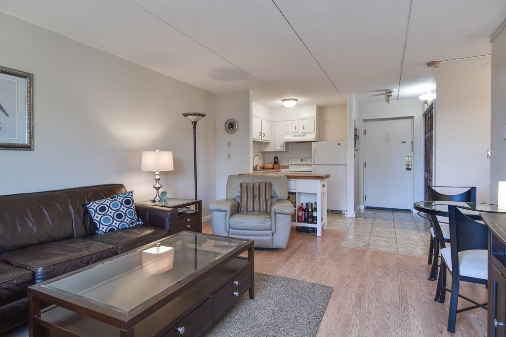 46 Cochituate Road, Unit 409 Framingham, MA 01701 - Photo 4 of 21 Gallery Image 4