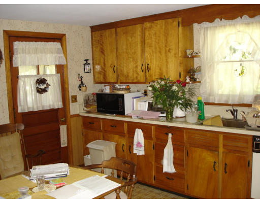 2 Sunset Road Braintree, MA 02184 - Photo 2 of 7 Gallery Image 2