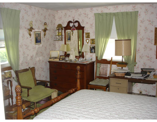 2 Sunset Road Braintree, MA 02184 - Photo 5 of 7 Gallery Image 5