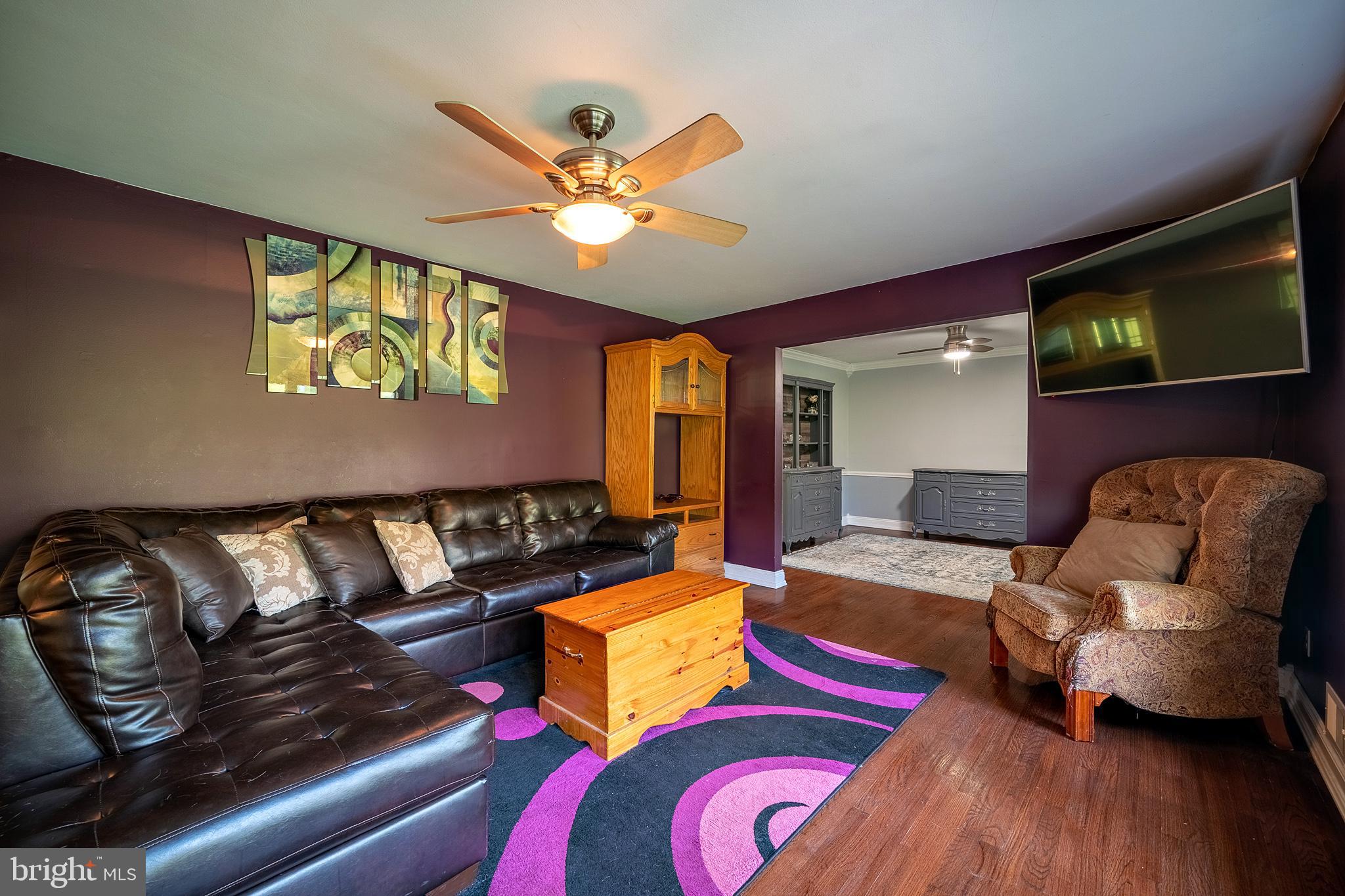 76 Lochatong Road Ewing, NJ 08628 - Photo 16 of 33 Living Room