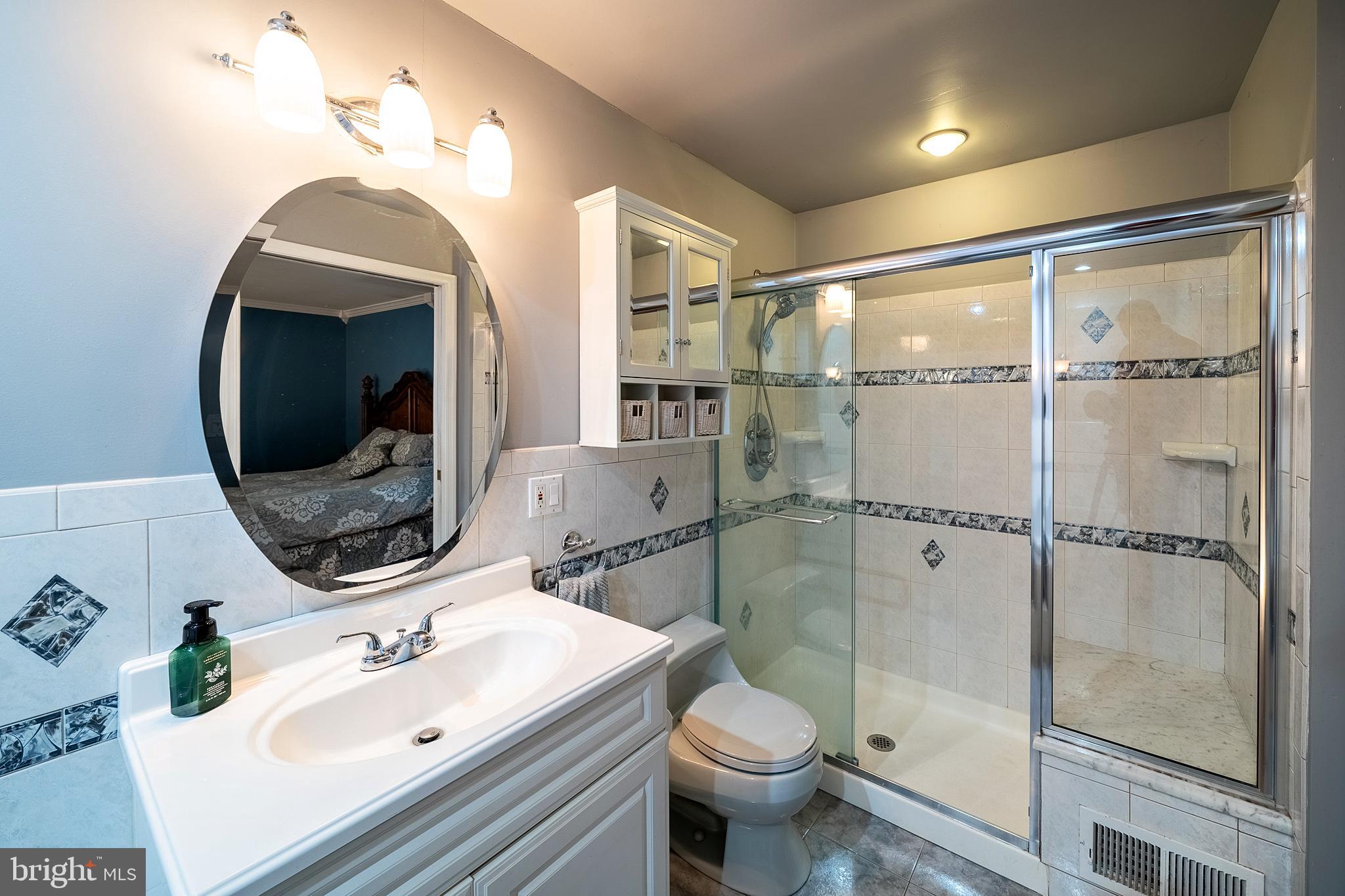 76 Lochatong Road Ewing, NJ 08628 - Photo 19 of 33 Primary Bathroom