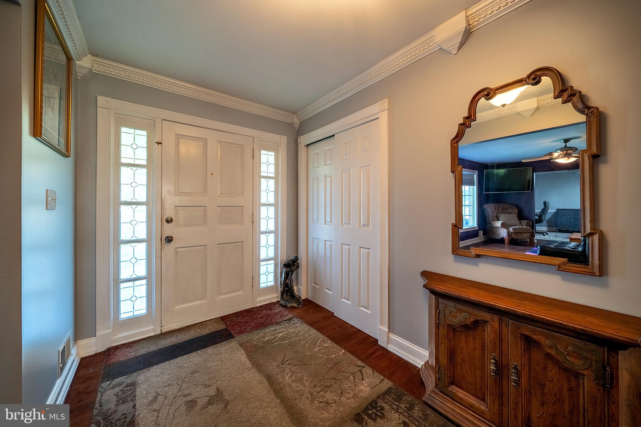 76 Lochatong Road Ewing, NJ 08628 - Photo 3 of 33 Foyer w/ Double Closet