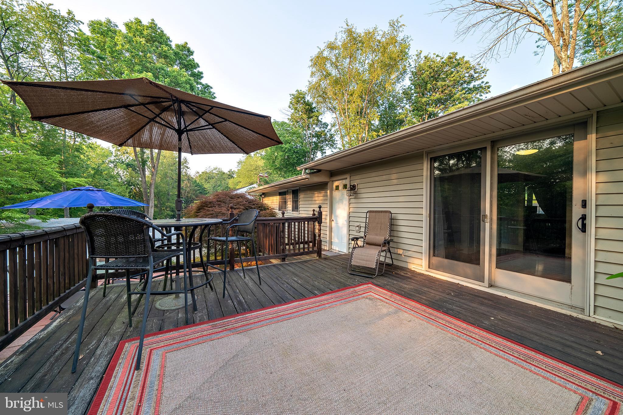 76 Lochatong Road Ewing, NJ 08628 - Photo 28 of 33 Upper Deck