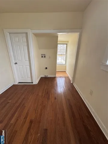 $1,650 | 133 Seymour Avenue, Unit 3, Newark, NJ 07108