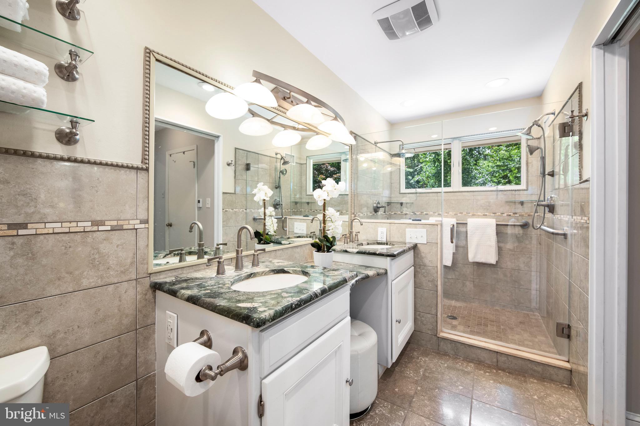 45 Stone Mountain Lane Marlton, NJ 08053 - Photo 25 of 40 Primary Suite