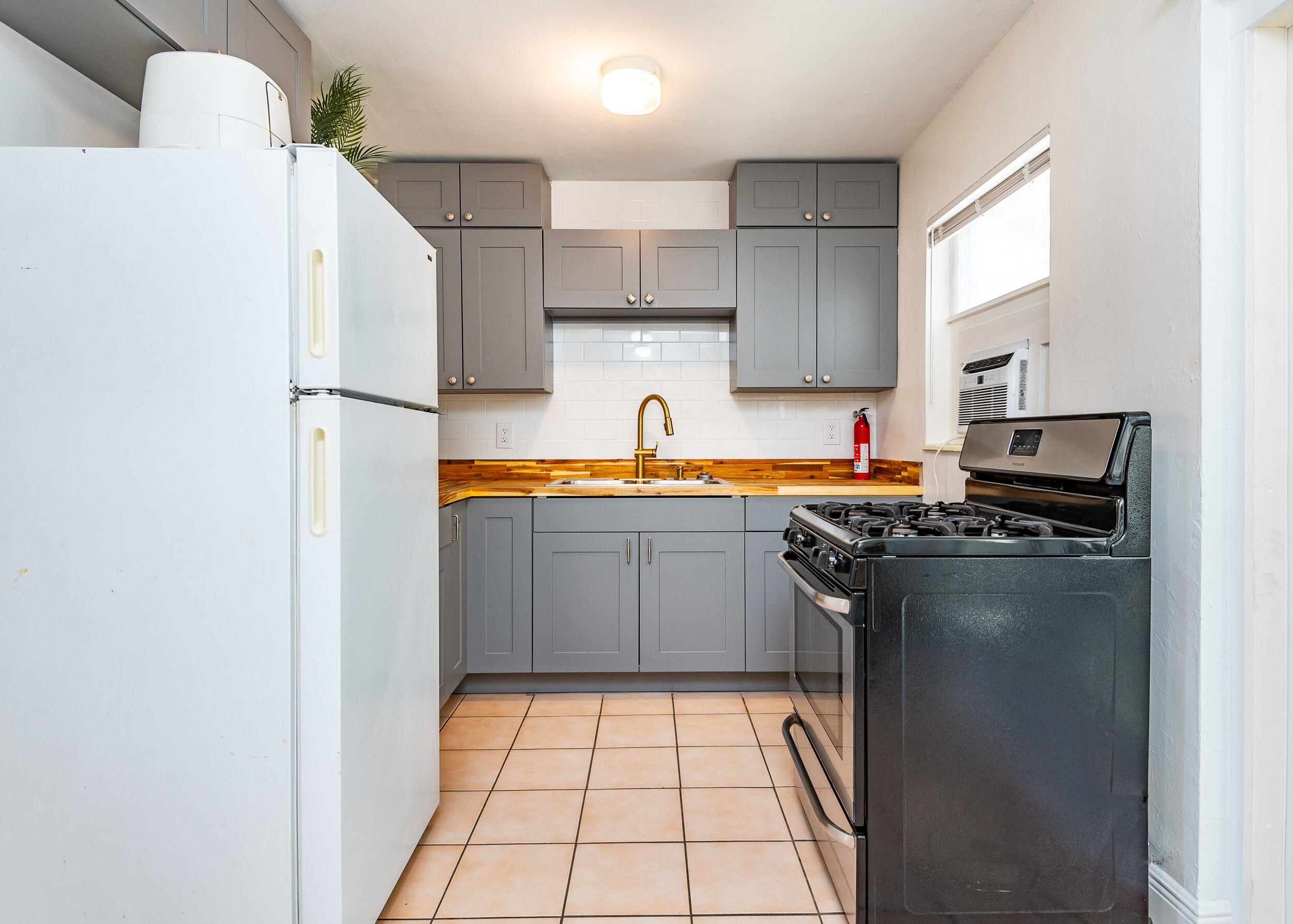 354 Manchester Street Boca Raton, FL 33487 - Photo 24 of 42 354-31
