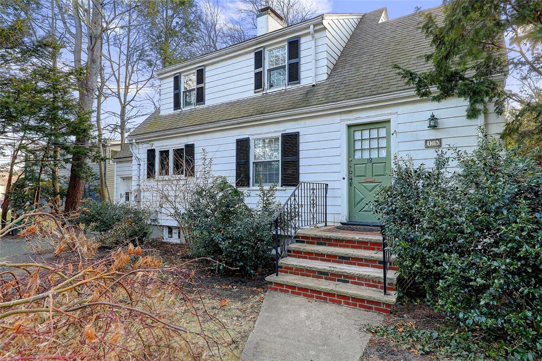 18 Heatherland Road Newton, MA 02461 - Photo 1 of 37