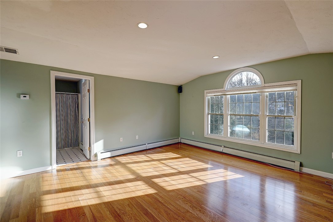 18 Heatherland Road Newton, MA 02461 - Photo 24 of 37