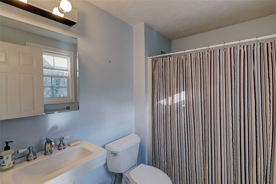 18 Heatherland Road Newton, MA 02461 - Photo 27 of 37