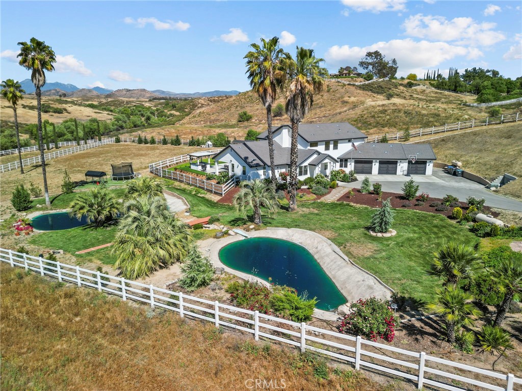 39580 Ave Arizona Temecula, CA 92591 - Photo 5 of 61