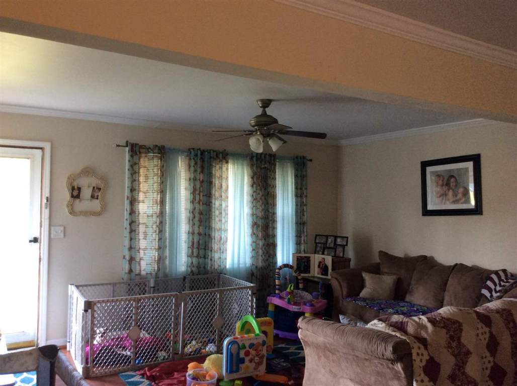 423 Travis Road Anderson, SC 29626 - Photo 8 of 26