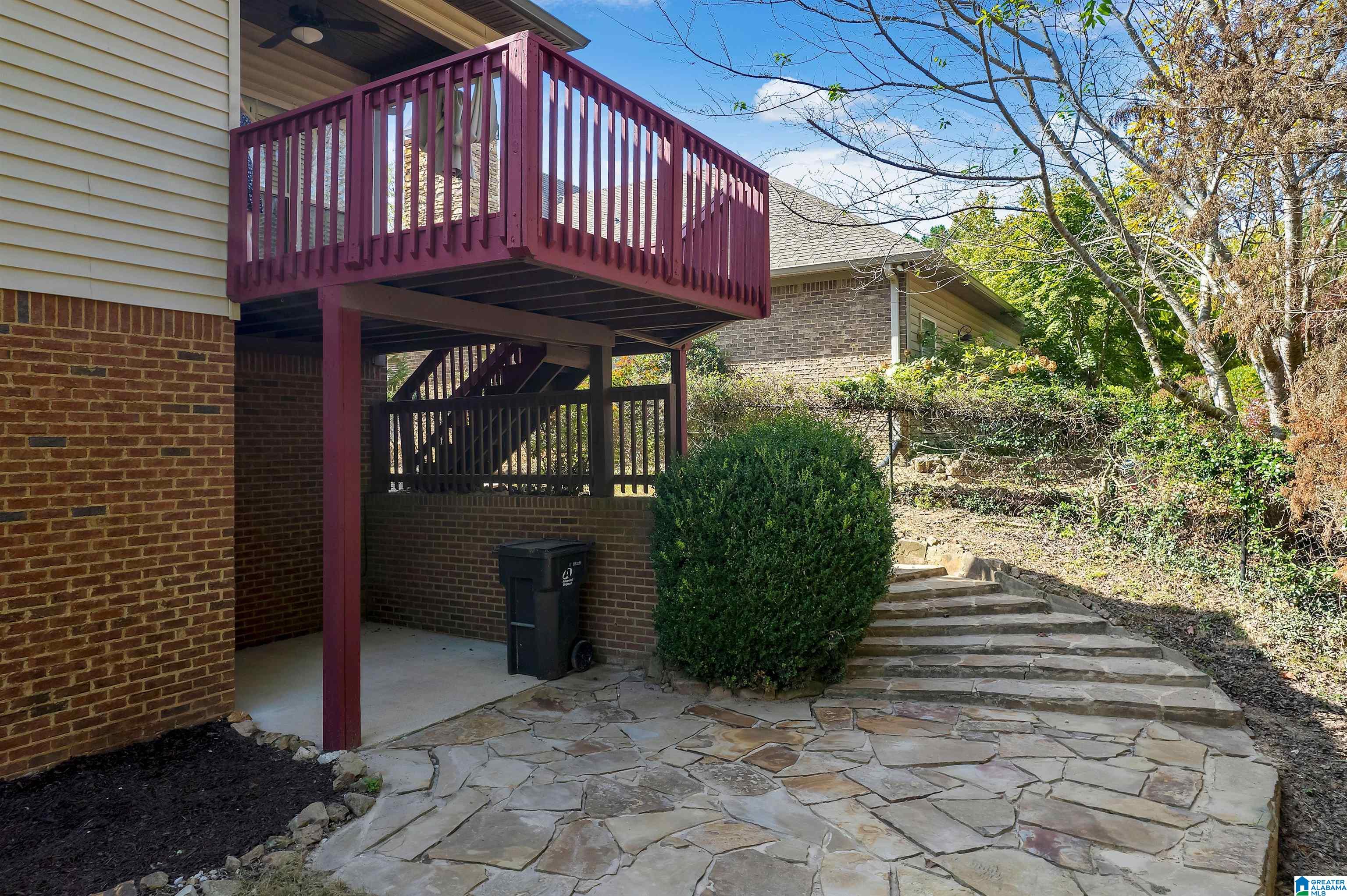 1125 Weybridge Way Pelham, AL 35124 - Photo 5 of 32