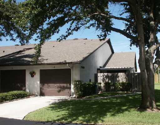 2060 Colonial Road, Unit 6G Fort Pierce, FL 34950 - Photo 1 of 1 Primary Photo
