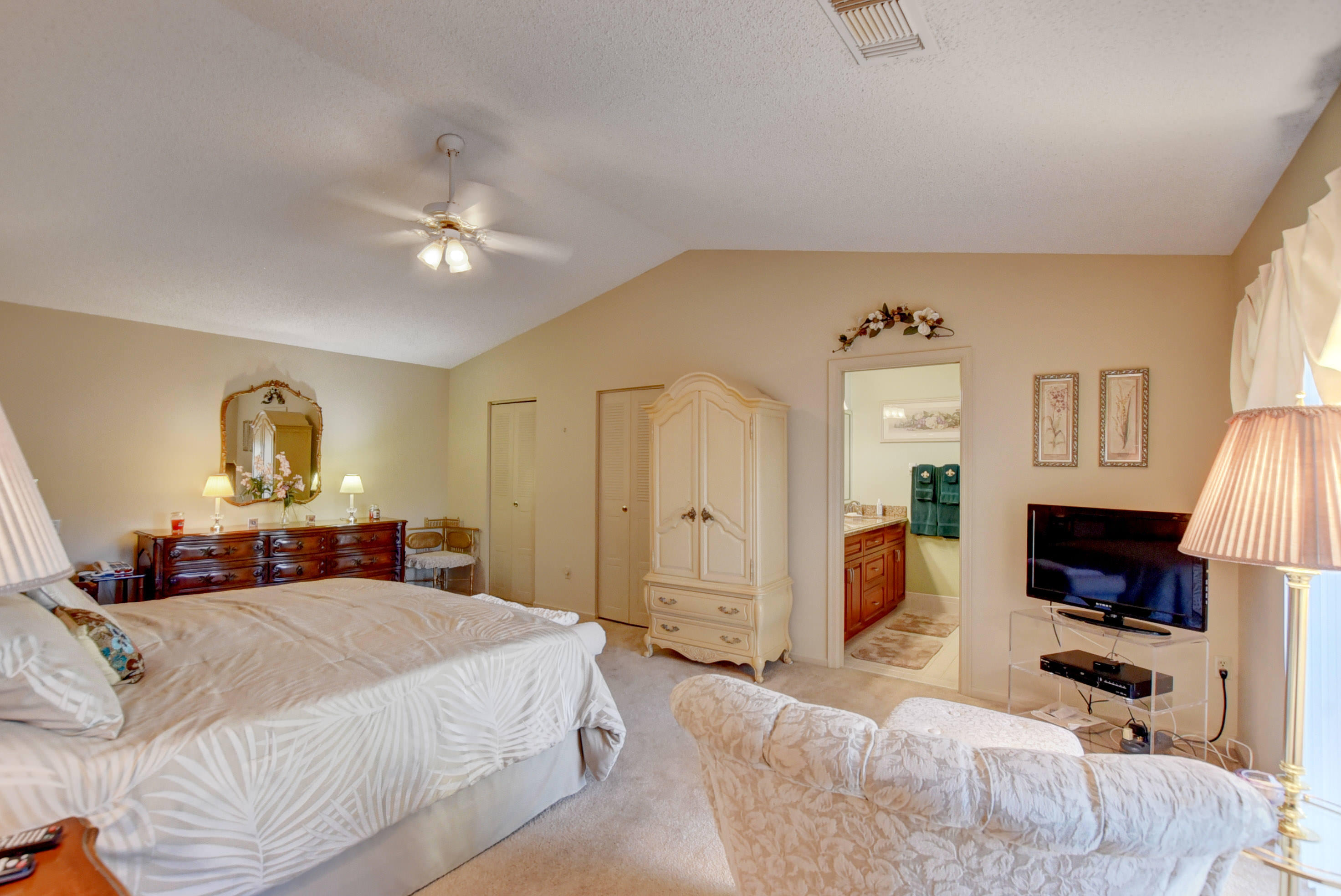 23471 Barlake Drive Boca Raton, FL 33433 - Photo 15 of 26 VAULTED CEILINGS