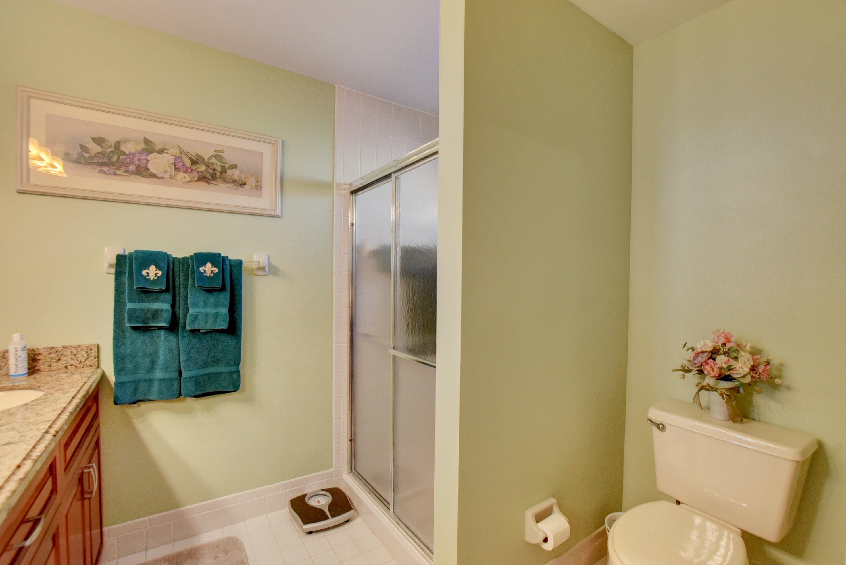 23471 Barlake Drive Boca Raton, FL 33433 - Photo 17 of 26 STALL SHOWER IN MASTER