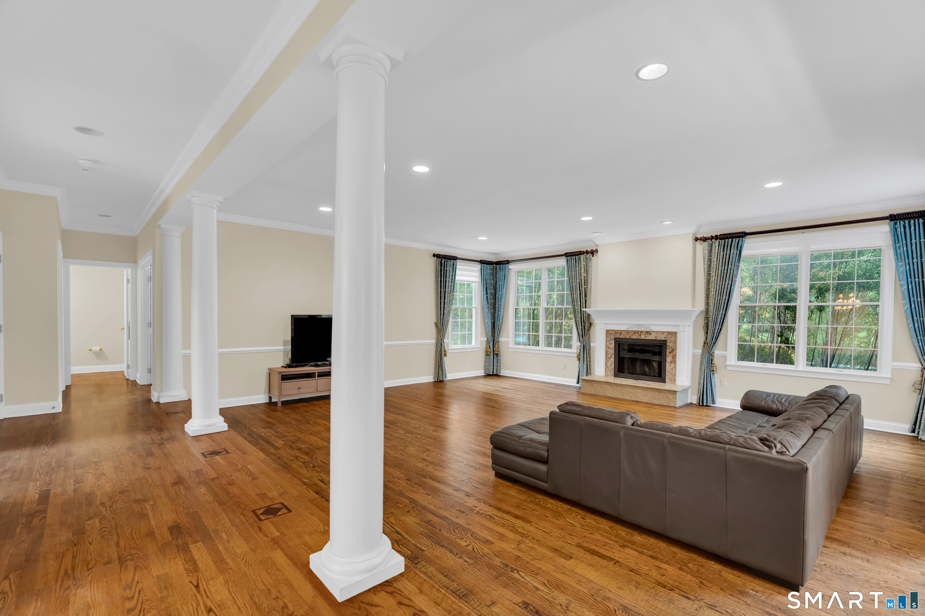 105 Beecher Road Woodbridge, CT 06525 - Photo 18 of 40