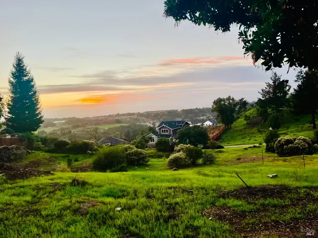 $2,400,000 | 3700 Giorno Court, Santa Rosa, CA 95404