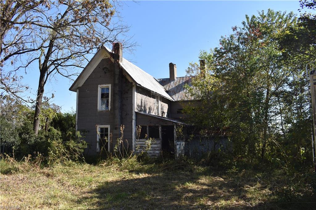 2167 Mining Ridge Church Road Elkin, NC 28621 - Photo 11 of 26 Gallery Image 11